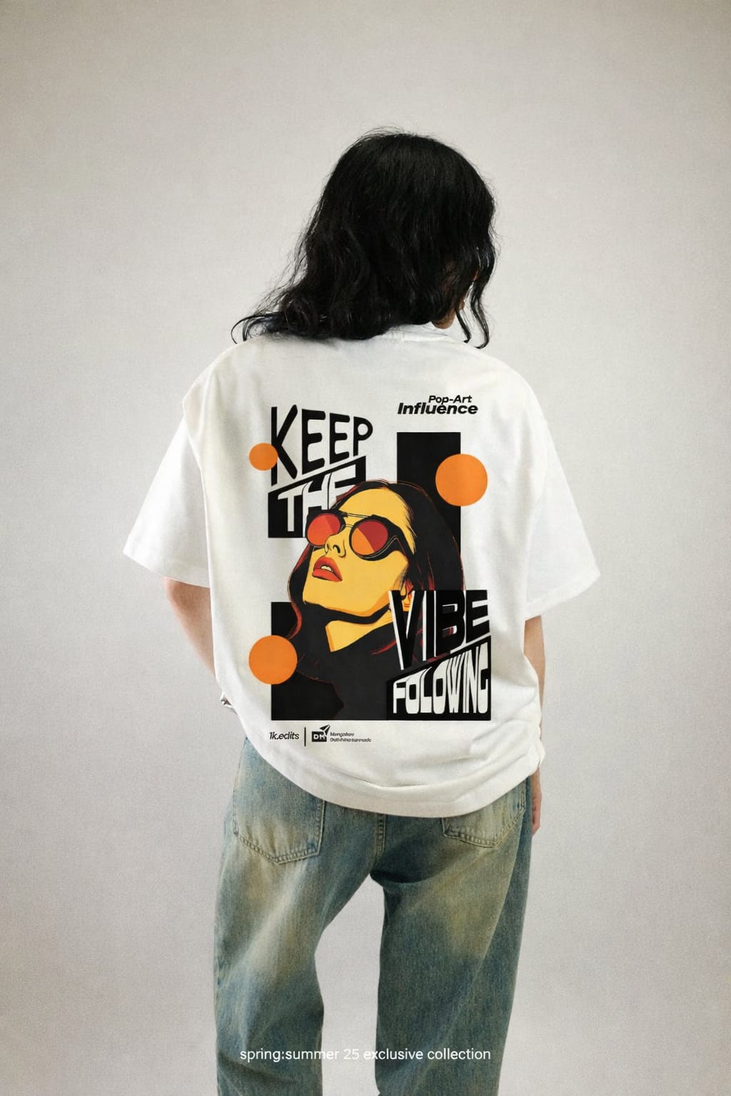 The T-shirt a fresh and modern appeal.