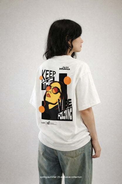 The T-shirt a fresh and modern appeal.