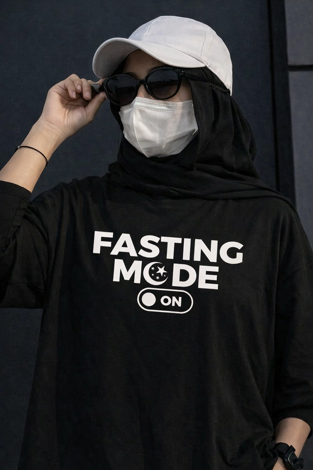 Ramadan Special - Dressing Up an Oversized Tee for a Night Out