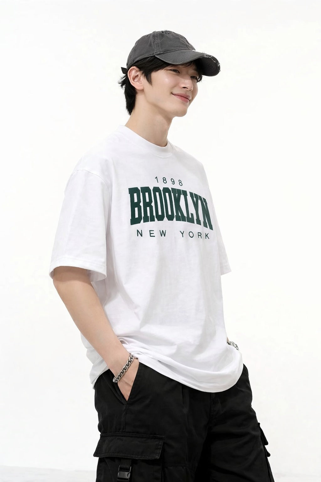 Summer Outfit Ideas with Oversize T-Shirts