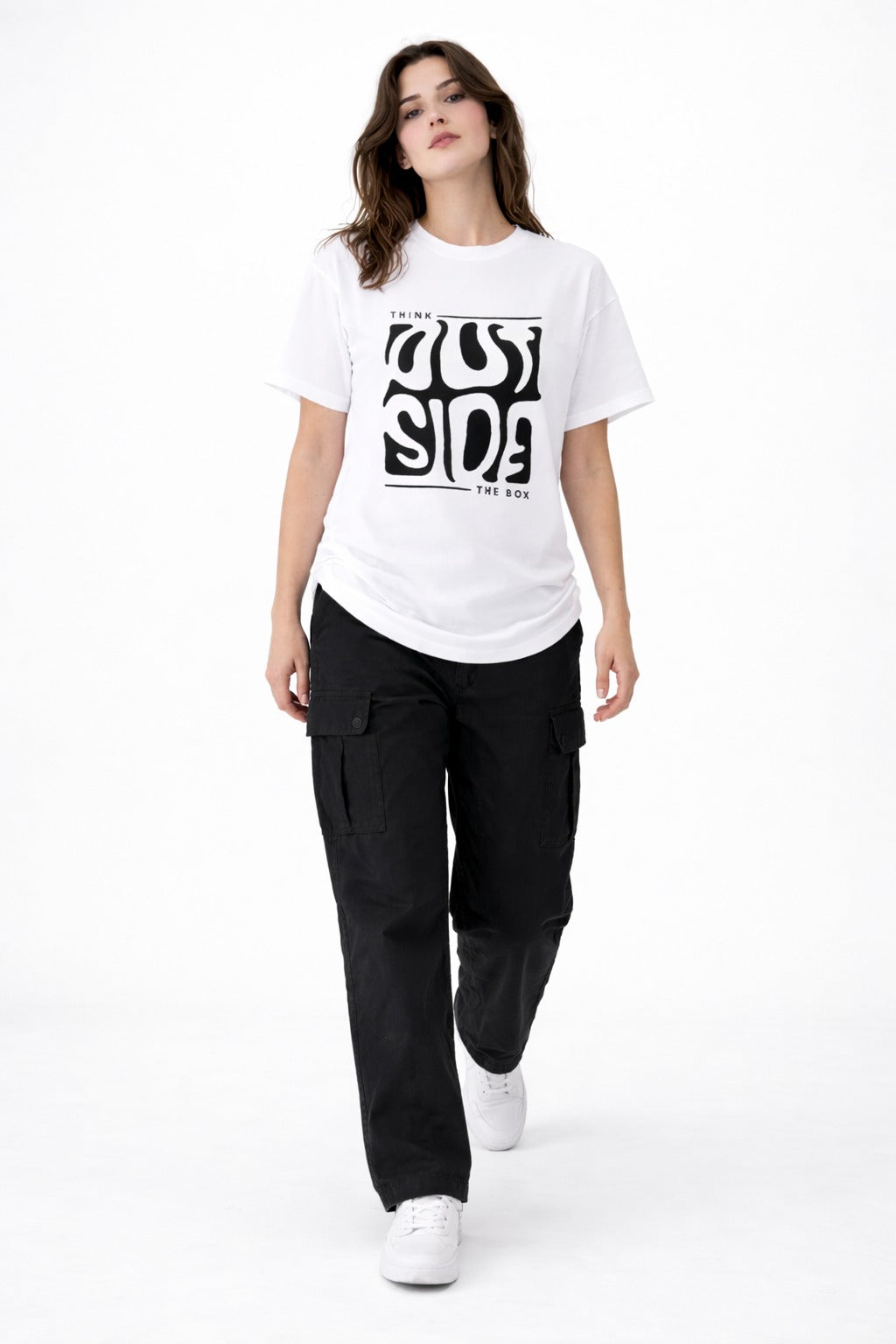 White Oversize T-Shirt Outfit Ideas for Summer