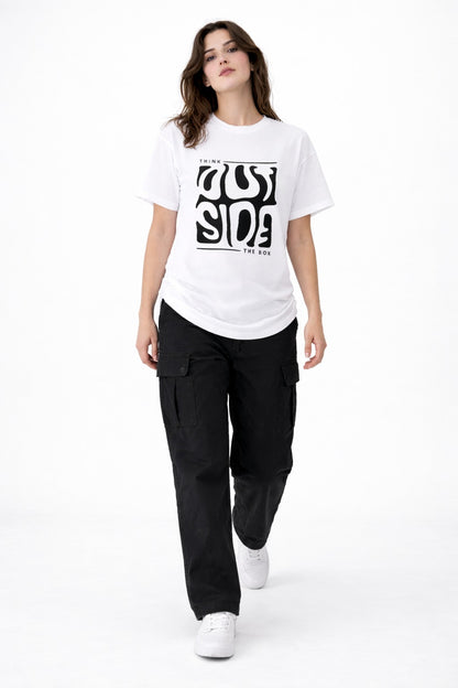 White Oversize T-Shirt Outfit Ideas for Summer