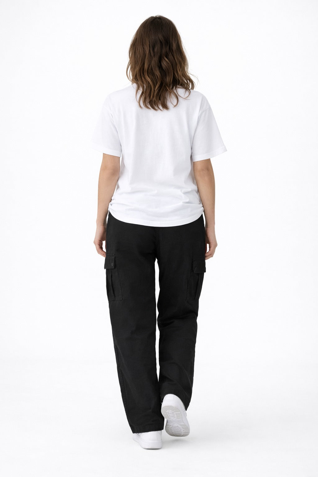 White Oversize T-Shirt Outfit Ideas for Summer